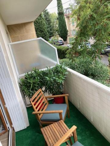 Tilia Jourdan-Studio Cosy Aix Centre-Cours Mirabeau-Parking-Wifi-Smart Tv-Rue Calme Aix-en-Provence Exterior foto